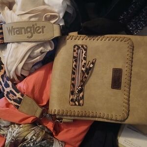 Wrangler Beige Crossbody Bag with Animal Print